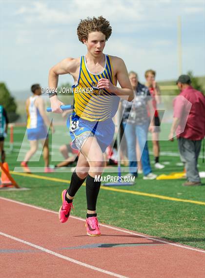 Thumbnail 2 in Fernley Invitational (4X800M Relay) photogallery.