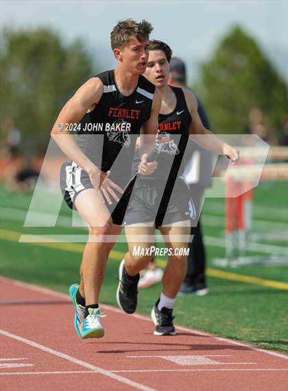 Thumbnail 1 in Fernley Invitational (4X800M Relay) photogallery.