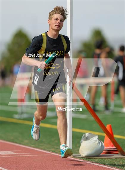 Thumbnail 3 in Fernley Invitational (4X800M Relay) photogallery.