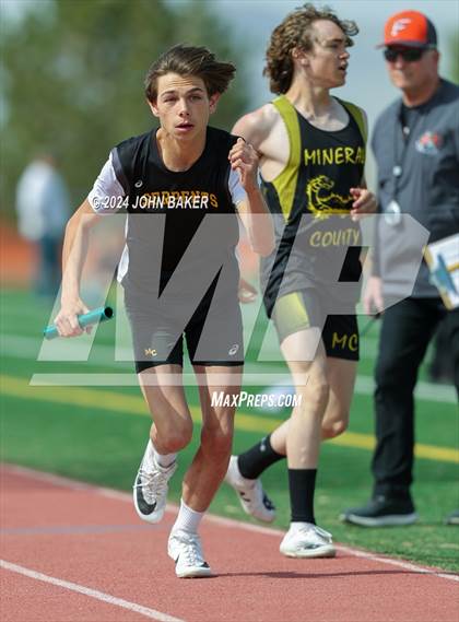 Thumbnail 3 in Fernley Invitational (4X800M Relay) photogallery.