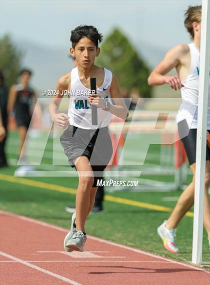 Thumbnail 3 in Fernley Invitational (4X800M Relay) photogallery.