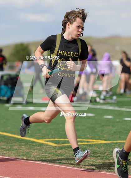 Thumbnail 3 in Fernley Invitational (4X800M Relay) photogallery.