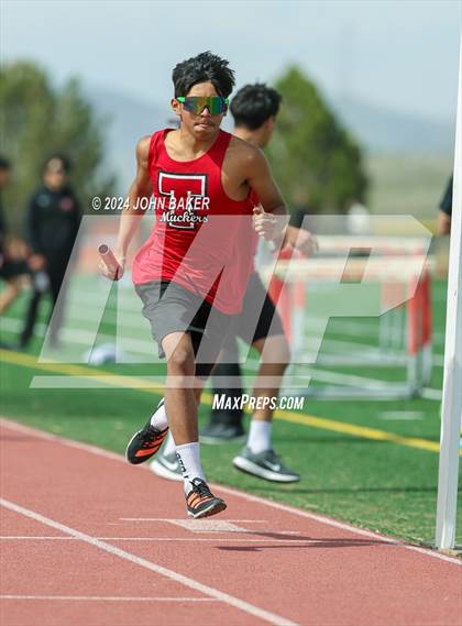 Thumbnail 1 in Fernley Invitational (4X800M Relay) photogallery.