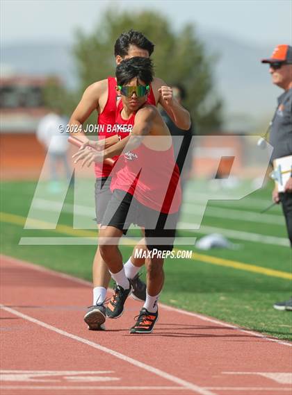 Thumbnail 3 in Fernley Invitational (4X800M Relay) photogallery.