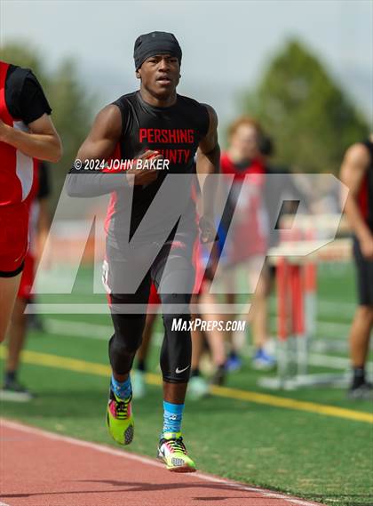 Thumbnail 1 in Fernley Invitational (4X800M Relay) photogallery.