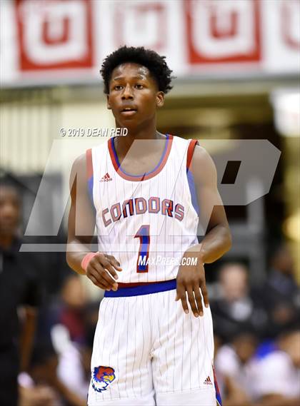 Thumbnail 2 in Morgan Park vs. Curie (CPS Tournament Championship) photogallery.