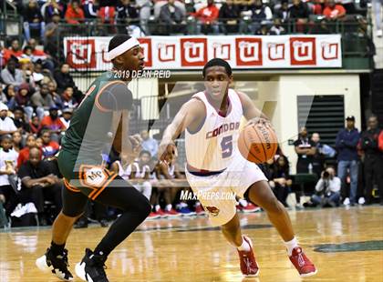 Thumbnail 2 in Morgan Park vs. Curie (CPS Tournament Championship) photogallery.