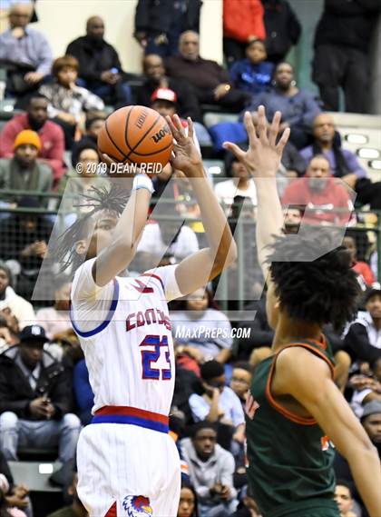 Thumbnail 3 in Morgan Park vs. Curie (CPS Tournament Championship) photogallery.