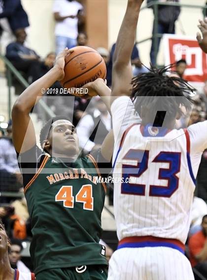 Thumbnail 1 in Morgan Park vs. Curie (CPS Tournament Championship) photogallery.