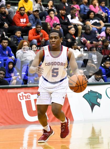 Thumbnail 2 in Morgan Park vs. Curie (CPS Tournament Championship) photogallery.