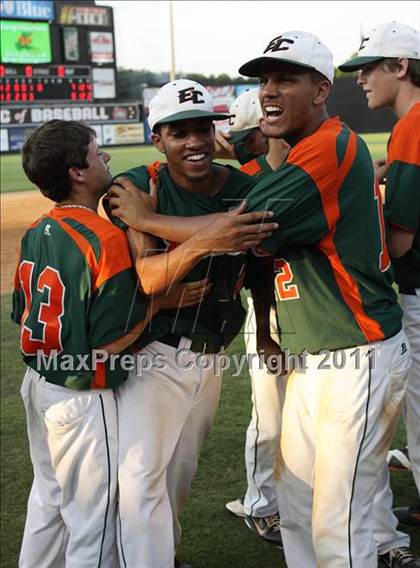 Thumbnail 2 in East Columbus @ South Stanly (NCHSAA 1A Final - Game 3) photogallery.