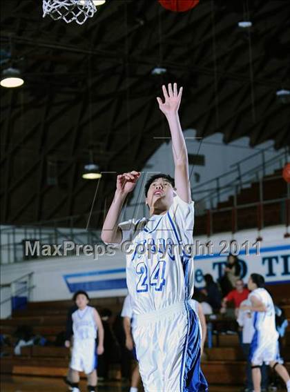 Thumbnail 3 in El Monte @ San Marino photogallery.