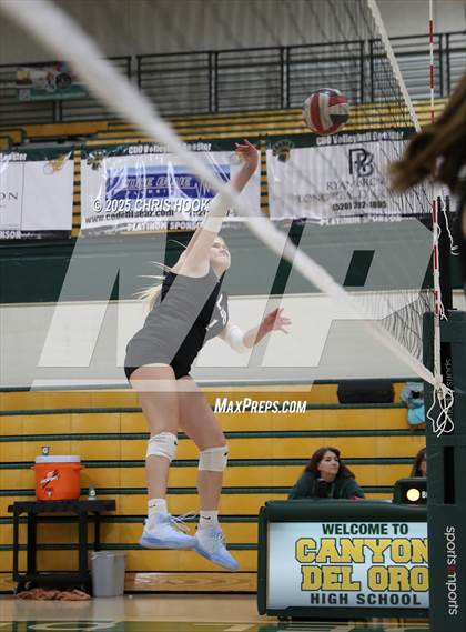 Thumbnail 2 in Mica Mountain @ Canyon del Oro photogallery.