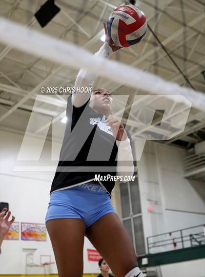 Thumbnail 2 in Mica Mountain @ Canyon del Oro photogallery.