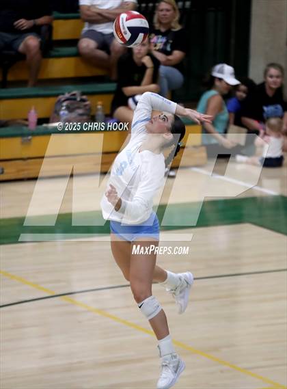 Thumbnail 1 in Mica Mountain @ Canyon del Oro photogallery.