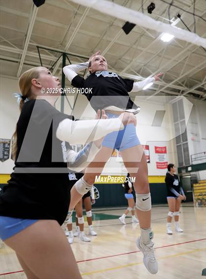 Thumbnail 3 in Mica Mountain @ Canyon del Oro photogallery.