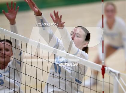 Thumbnail 3 in Mica Mountain @ Canyon del Oro photogallery.