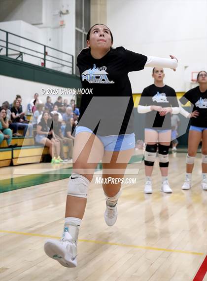 Thumbnail 1 in Mica Mountain @ Canyon del Oro photogallery.