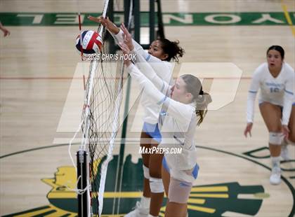 Thumbnail 3 in Mica Mountain @ Canyon del Oro photogallery.