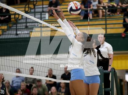 Thumbnail 3 in Mica Mountain @ Canyon del Oro photogallery.