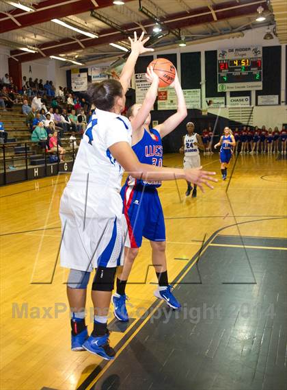 Thumbnail 2 in DeRidder vs. West Ouachita photogallery.