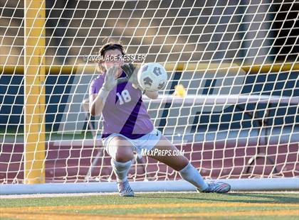 Thumbnail 1 in Portola vs. Moorpark (CIF-SS Div-3 semifinal) photogallery.