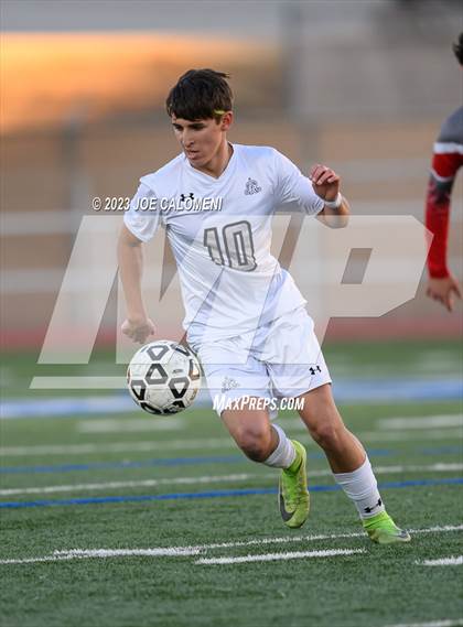Thumbnail 2 in Lee vs Reagan photogallery.