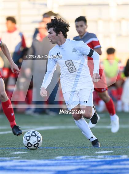 Thumbnail 1 in Lee vs Reagan photogallery.