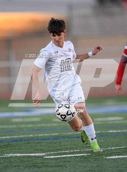 Thumbnail 1 in Lee vs Reagan photogallery.