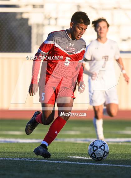 Thumbnail 2 in Lee vs Reagan photogallery.