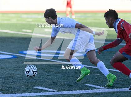 Thumbnail 2 in Lee vs Reagan photogallery.