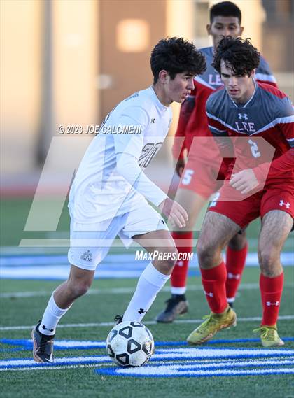 Thumbnail 3 in Lee vs Reagan photogallery.