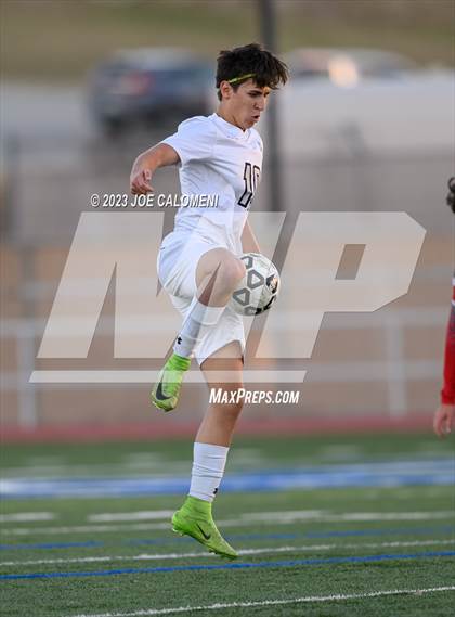 Thumbnail 2 in Lee vs Reagan photogallery.