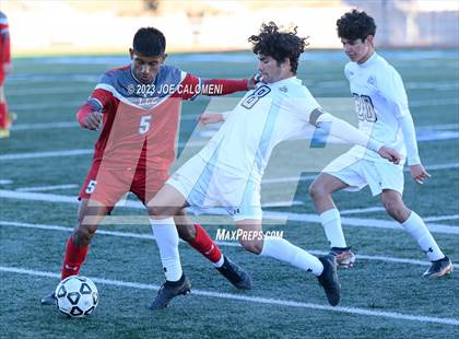 Thumbnail 3 in Lee vs Reagan photogallery.