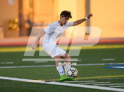 Thumbnail 3 in Lee vs Reagan photogallery.