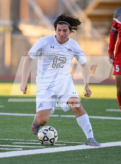 Thumbnail 3 in Lee vs Reagan photogallery.
