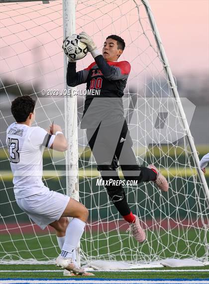 Thumbnail 1 in Lee vs Reagan photogallery.