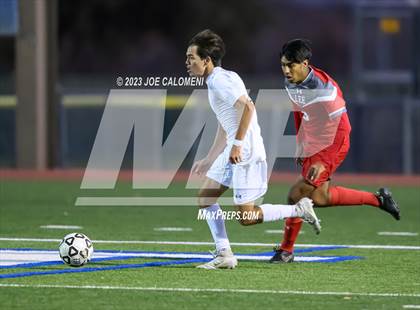 Thumbnail 2 in Lee vs Reagan photogallery.