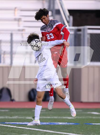 Thumbnail 3 in Lee vs Reagan photogallery.