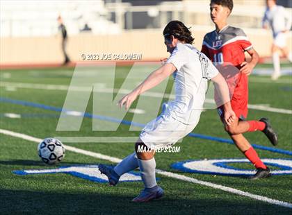 Thumbnail 1 in Lee vs Reagan photogallery.