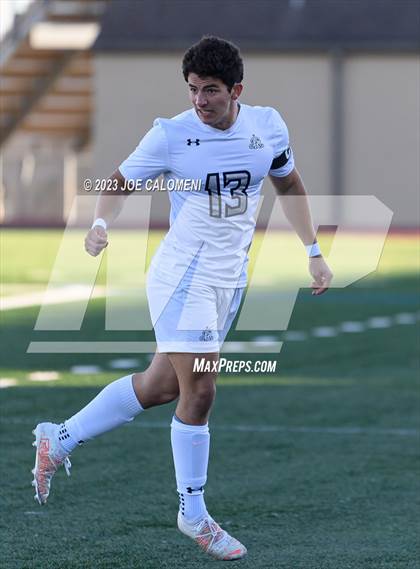 Thumbnail 1 in Lee vs Reagan photogallery.