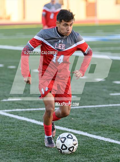 Thumbnail 3 in Lee vs Reagan photogallery.
