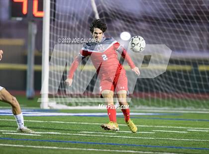 Thumbnail 2 in Lee vs Reagan photogallery.