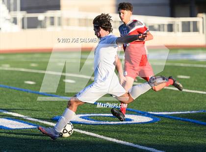 Thumbnail 3 in Lee vs Reagan photogallery.