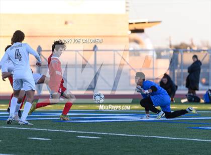 Thumbnail 2 in Lee vs Reagan photogallery.