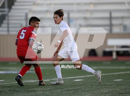 Thumbnail 3 in Lee vs Reagan photogallery.