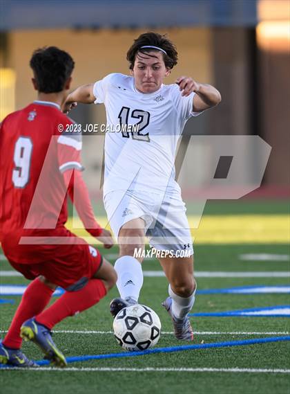 Thumbnail 3 in Lee vs Reagan photogallery.
