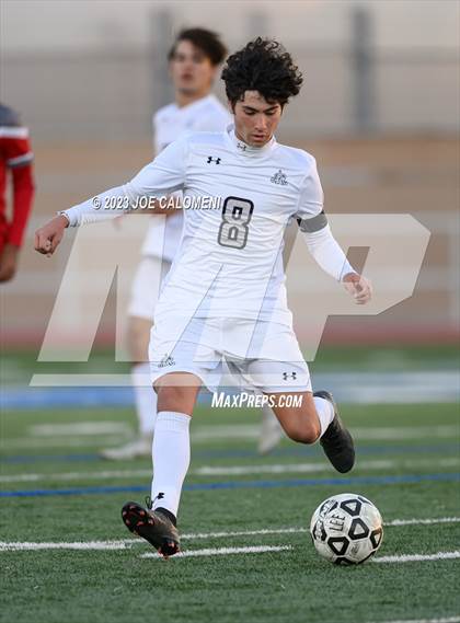 Thumbnail 2 in Lee vs Reagan photogallery.
