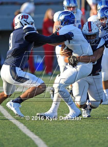 Thumbnail 3 in Nolan Catholic @ Richland photogallery.