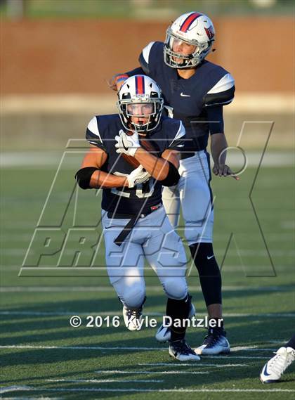 Thumbnail 1 in Nolan Catholic @ Richland photogallery.